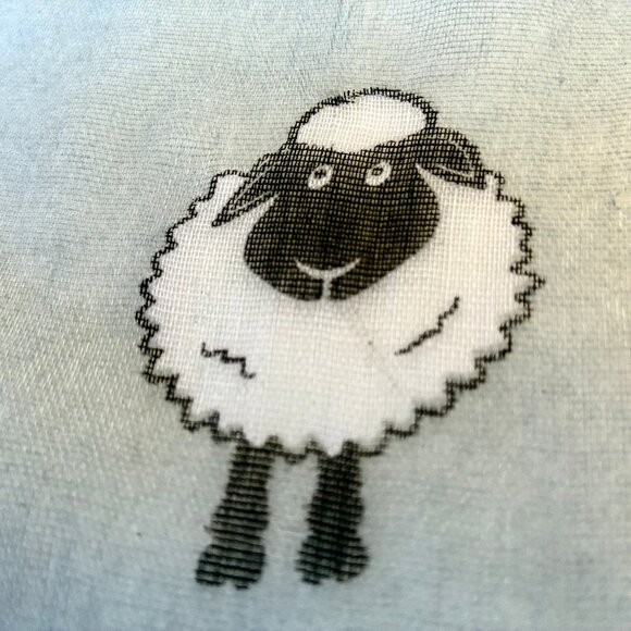 Extra Large Lightweight Viscose Gray Scarf SHEEP 45" x. 69" - Picture 10 of 13